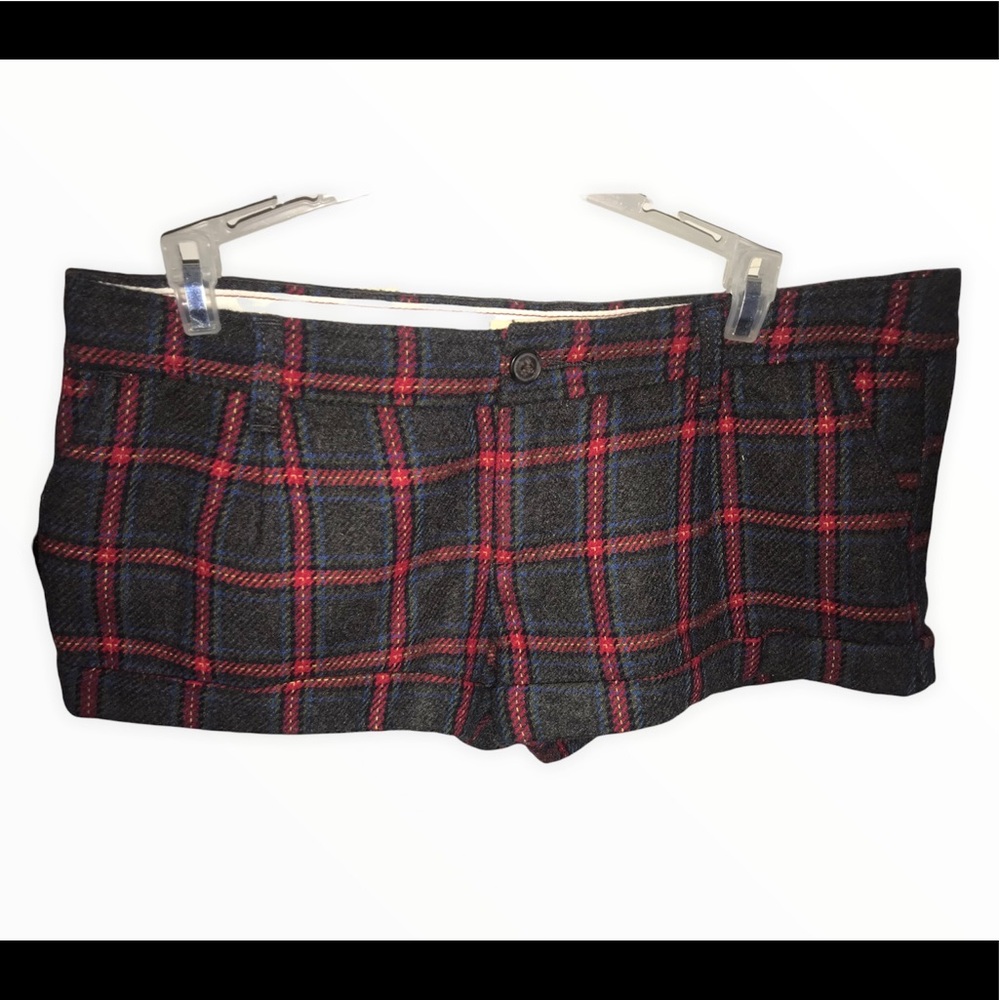 Hollister plaid shorts